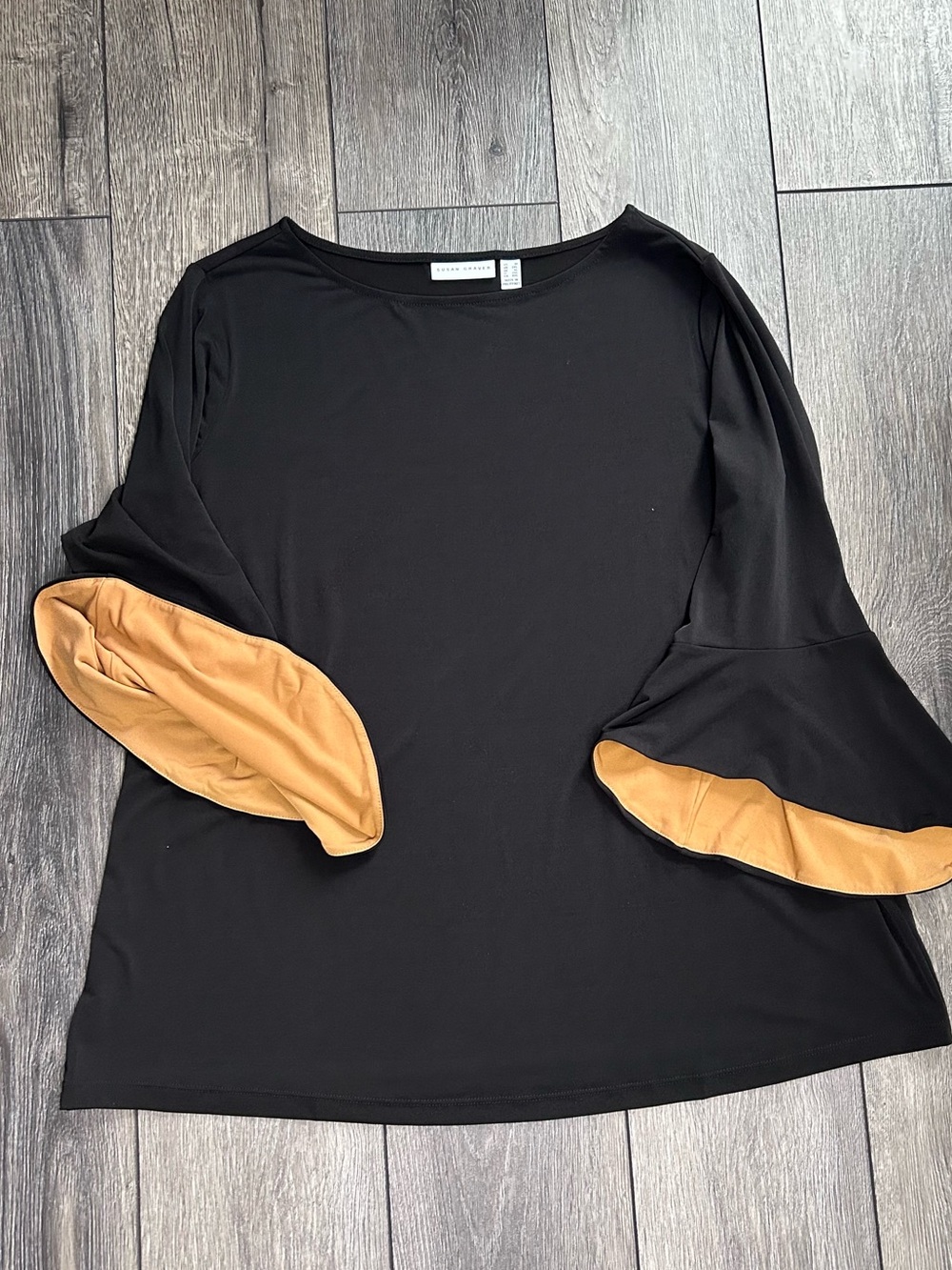 Susan Graver 1X Black Bell Sleeve Top Gold Contrast Liquid Knit Plus Size - Picture 3 of 15
